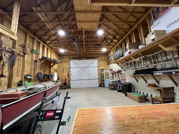 $889,000 | 21 Turnagain Trail, Lutsen, MN 55612