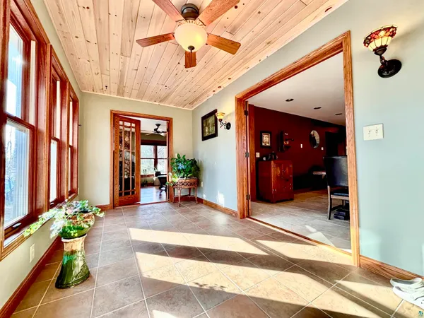 $889,000 | 21 Turnagain Trail, Lutsen, MN 55612