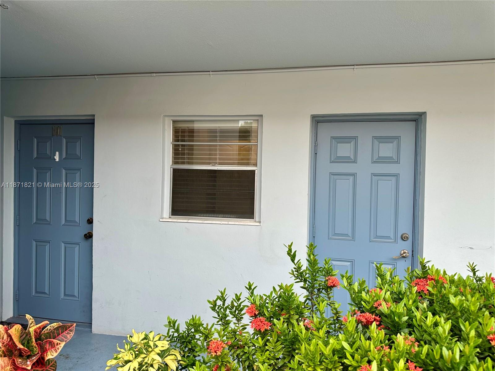 300 Northeast 12th Avenue, Unit 101 Hallandale Beach, FL 33009 - Photo 2 of 23 front view of a house