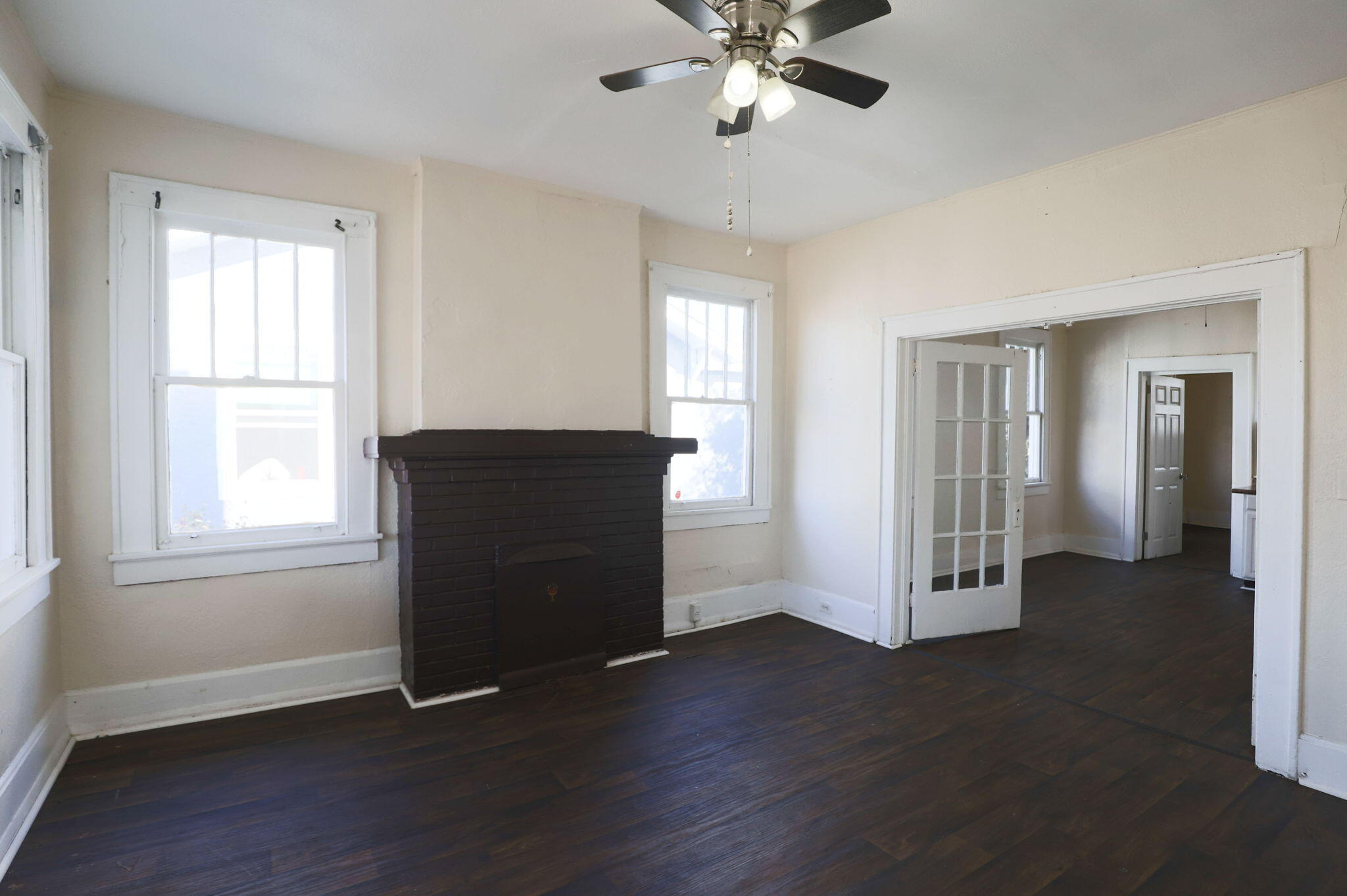 932 Murphy Street Augusta, GA 30904 - Photo 4 of 22 Living Room