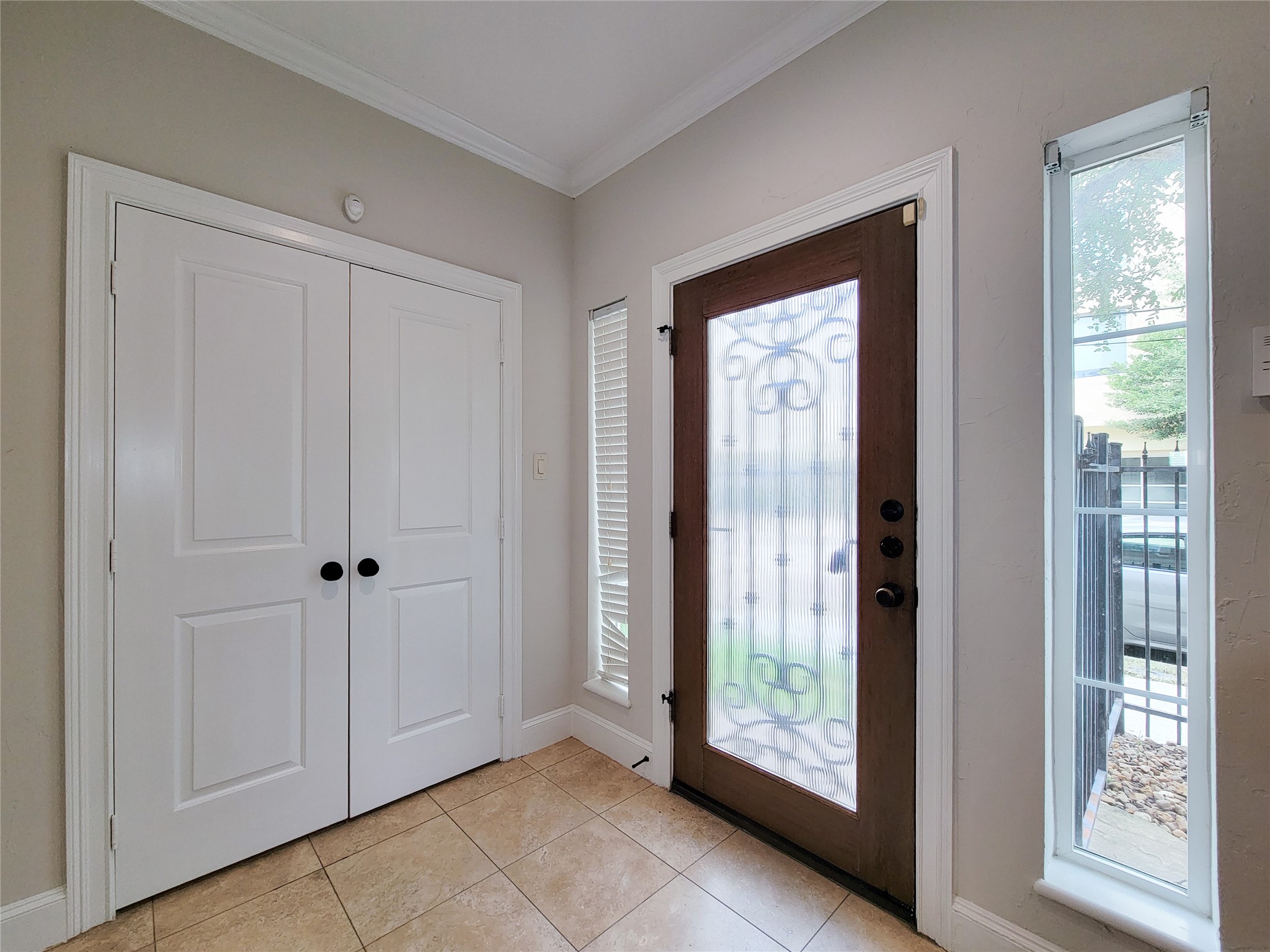2418 Ralph Street, Unit A Houston, TX 77006 - Photo 6 of 42 Gallery Image 6