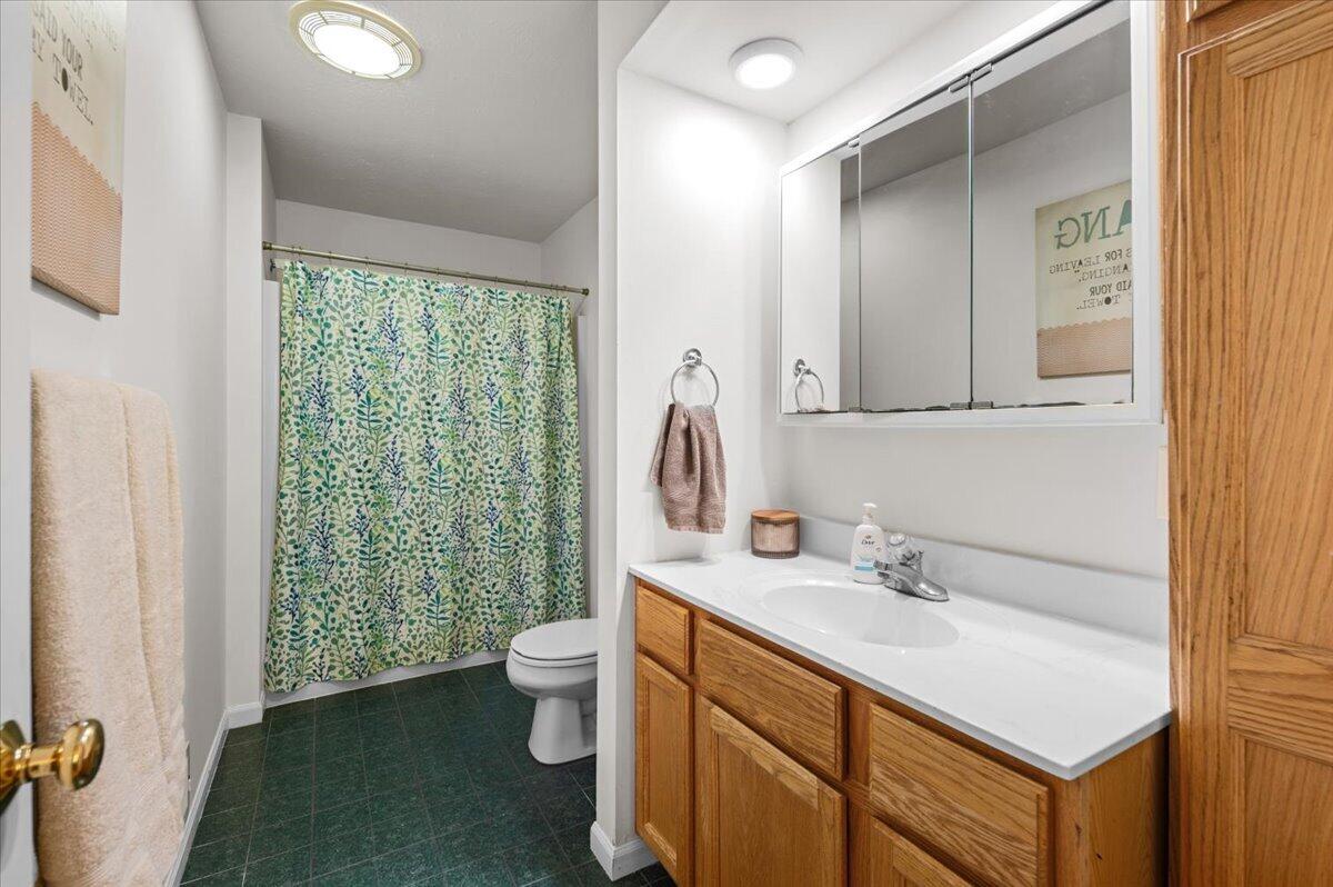 16005 Sheridan Road Clinton, MI 49236 - Photo 10 of 55 34-INTERIOR 12