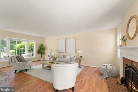 $1,285,000 | 9719 Cinnamon Creek Drive, Vienna, VA 22182