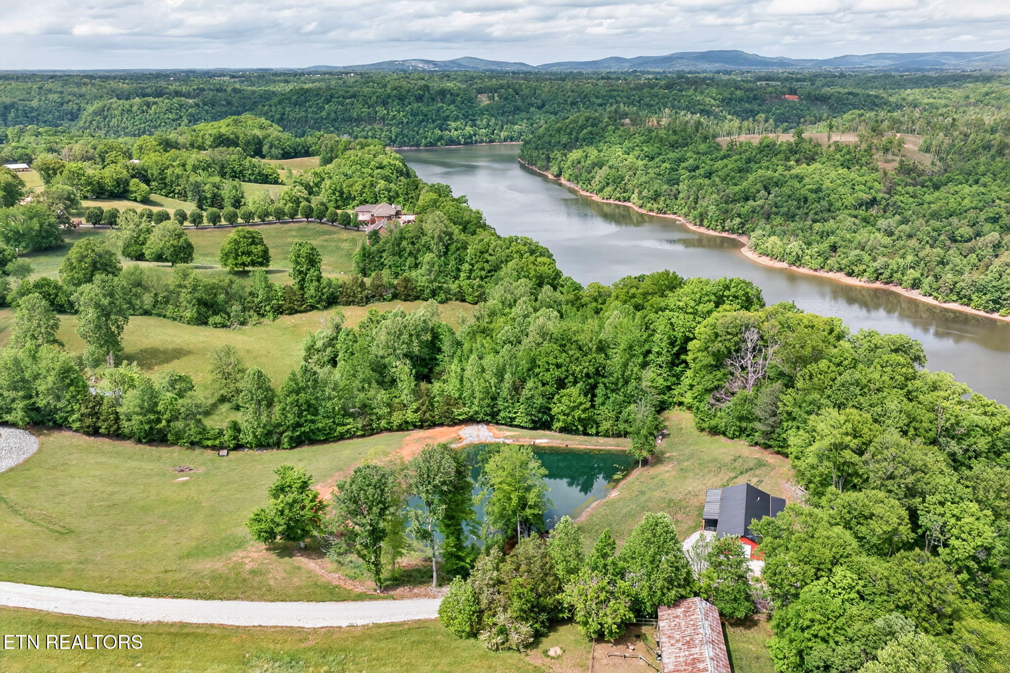 5218 Turney Groce Road Byrdstown, TN 38549 - Photo 7 of 47 8-web-or-mls-5218 Turney Groce_008_TNPC