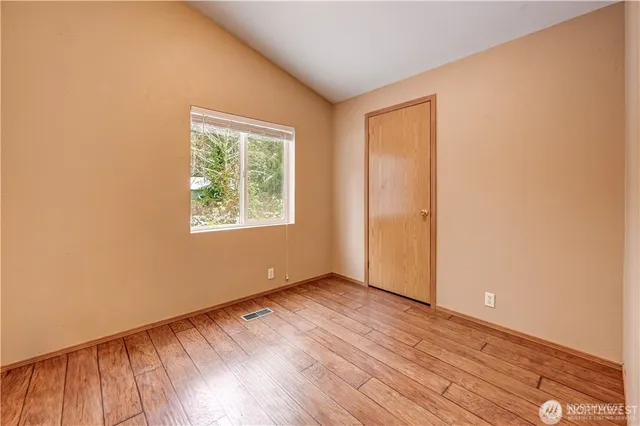 $2,500 | 22232 95th Avenue Southeast, Woodinville, WA 98077