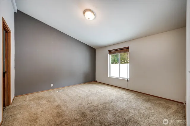 $2,500 | 22232 95th Avenue Southeast, Woodinville, WA 98077