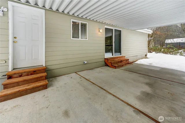 $2,500 | 22232 95th Avenue Southeast, Woodinville, WA 98077