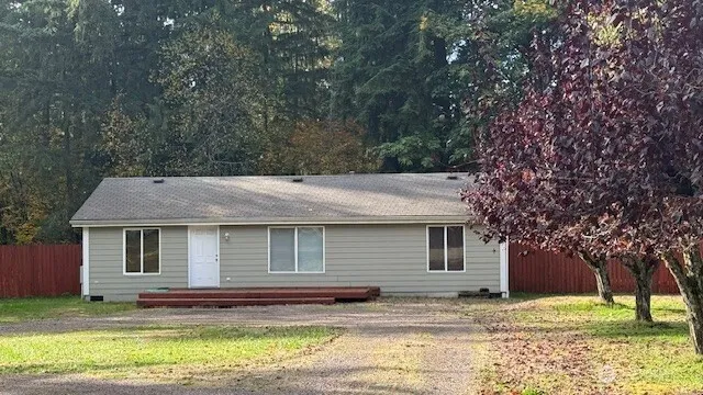 $2,500 | 22232 95th Avenue Southeast, Woodinville, WA 98077