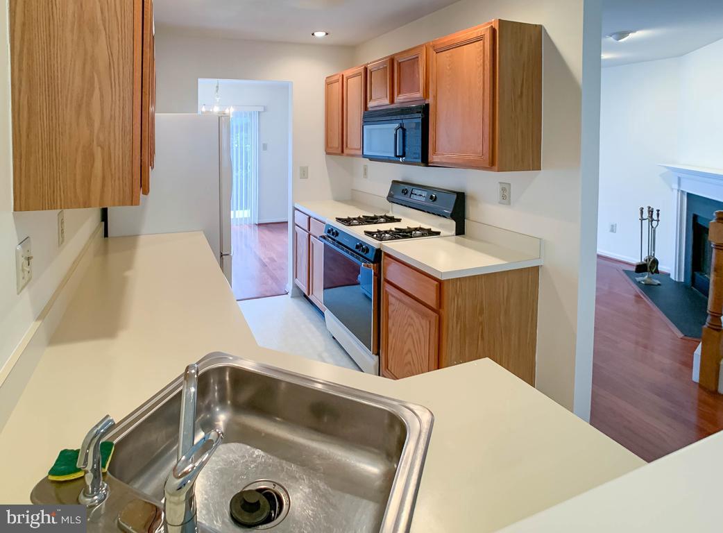 2906 Sterling Road Yardley, PA 19067 - Photo 8 of 37 Kitchen