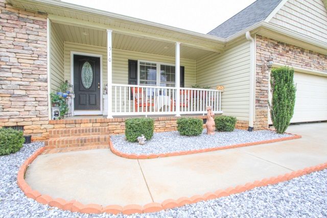 510 New Hope Road Anderson, SC 29626 - Photo 3 of 34