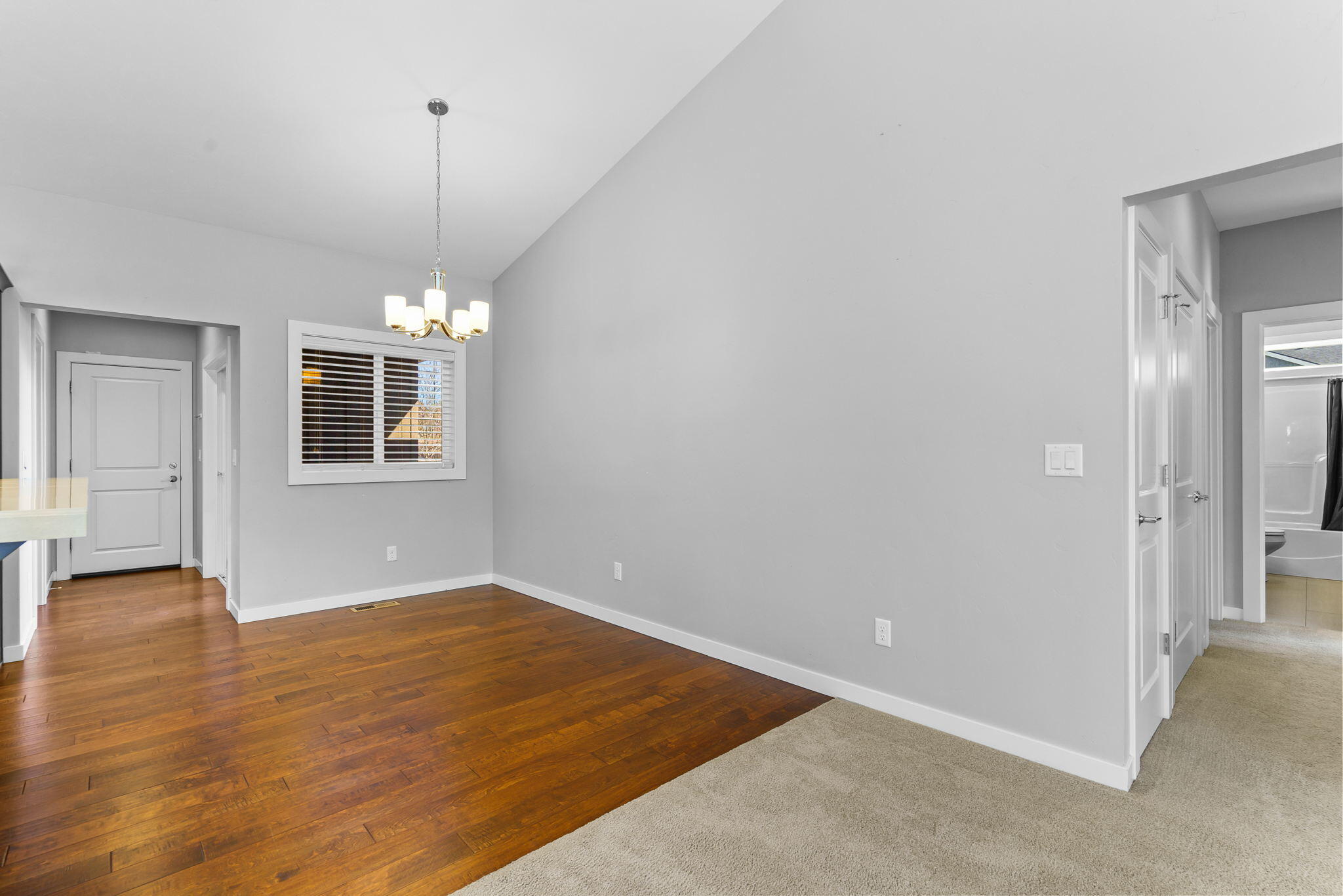 20378 Chase Road Bend, OR 97702 - Photo 11 of 27 2022_02_10_20378_chase_rd_bend-9