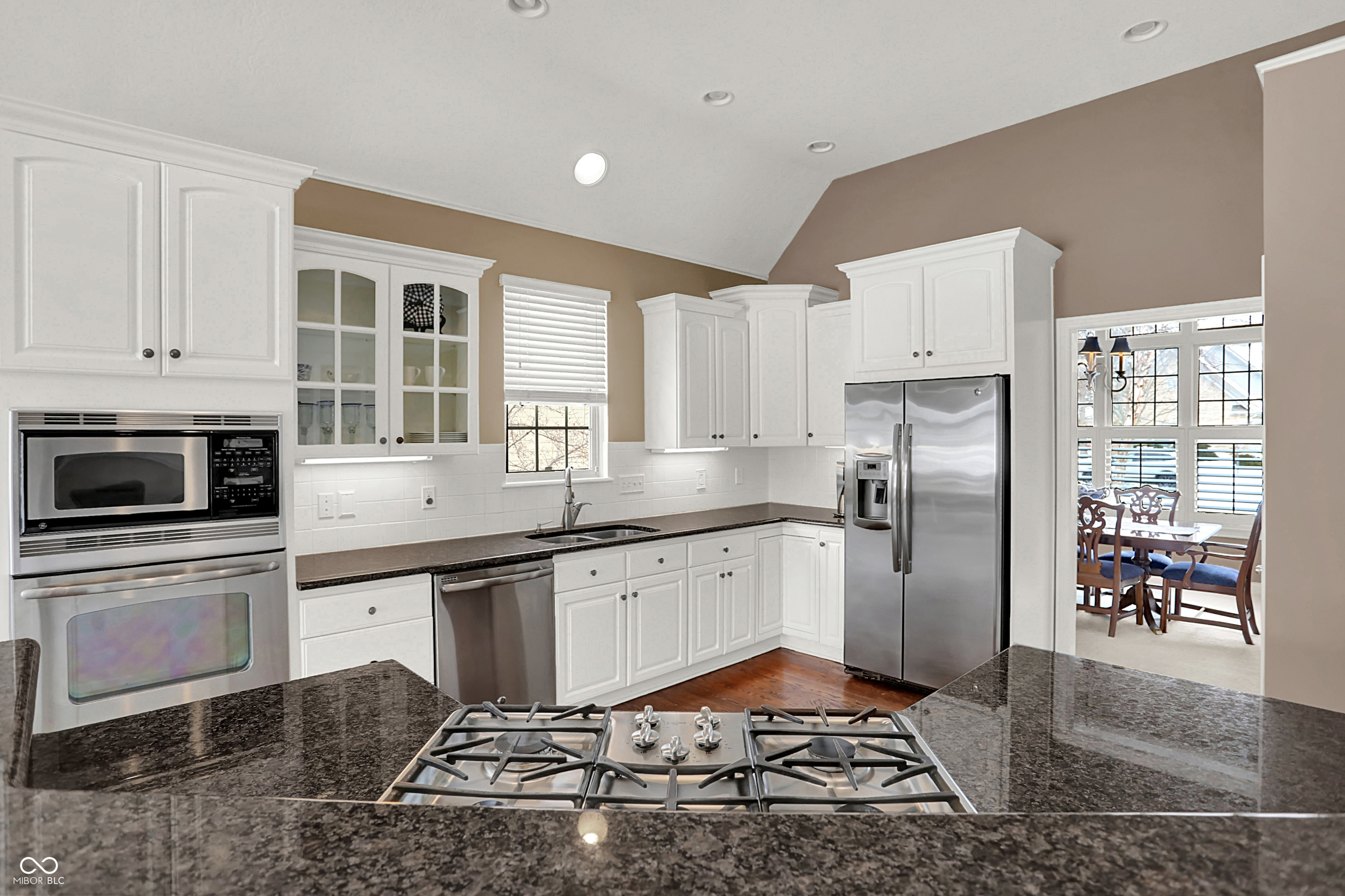 11025 Innisbrooke Lane Fishers, IN 46037 - Photo 13 of 37