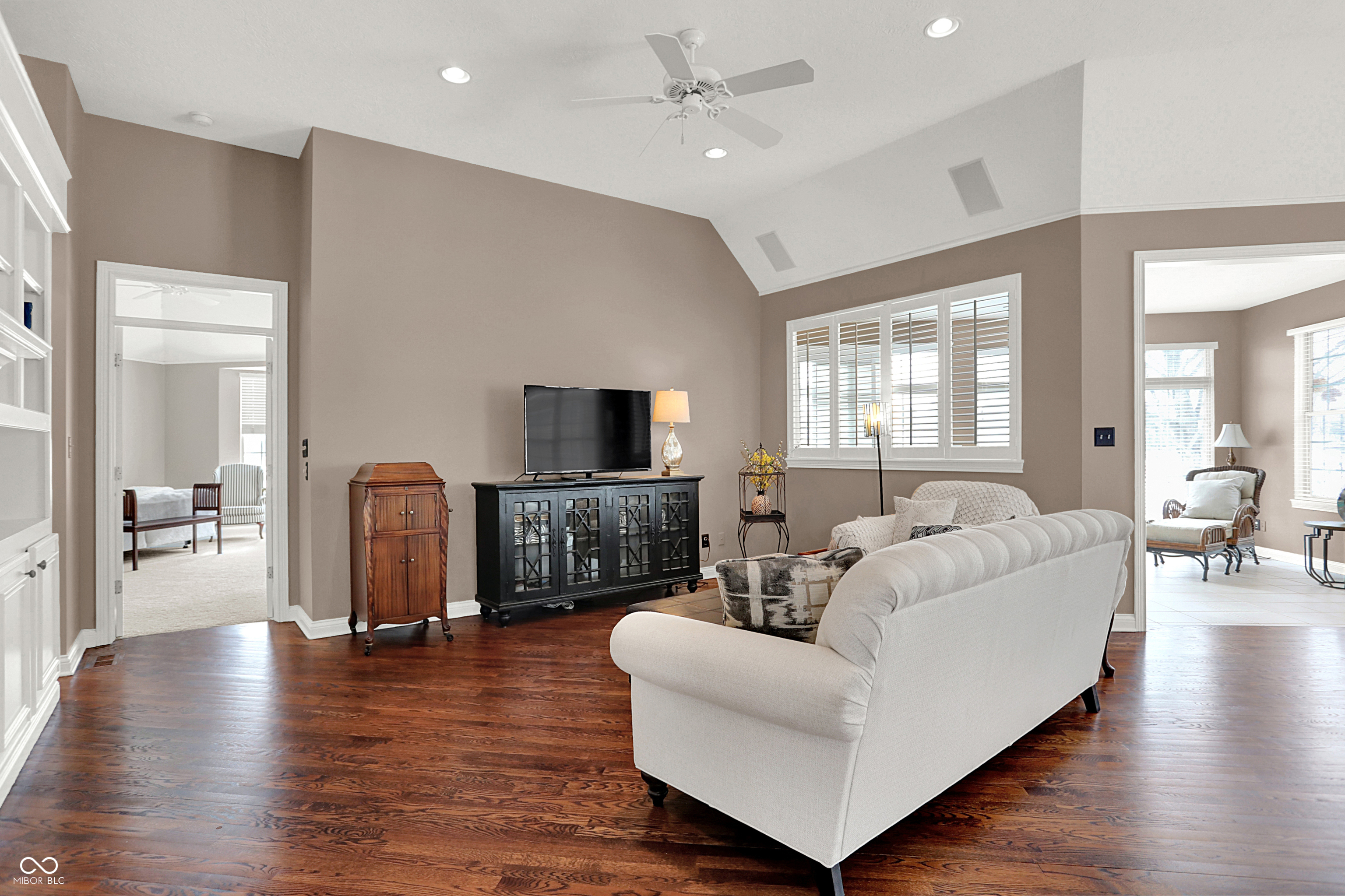 11025 Innisbrooke Lane Fishers, IN 46037 - Photo 15 of 37