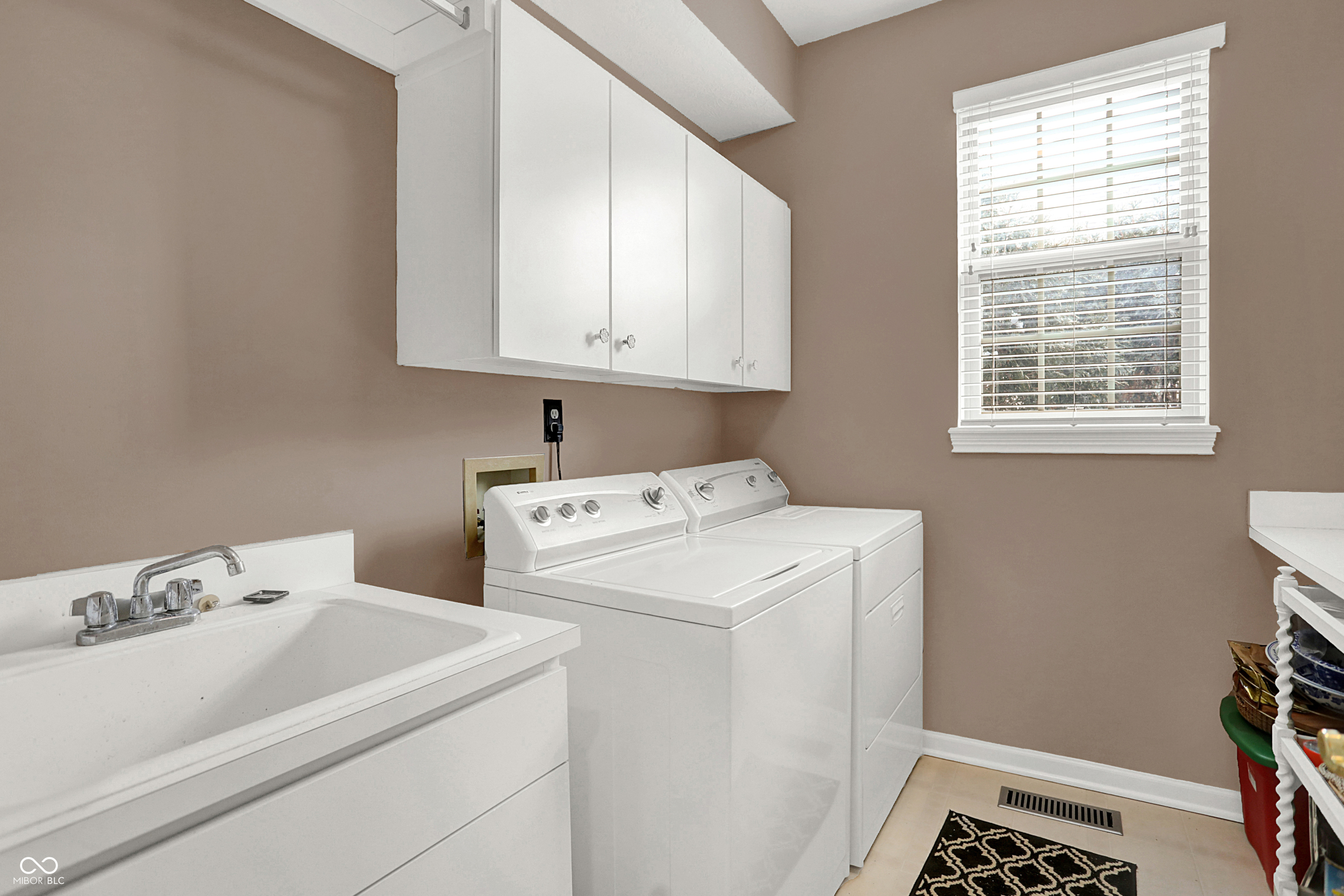 11025 Innisbrooke Lane Fishers, IN 46037 - Photo 32 of 37