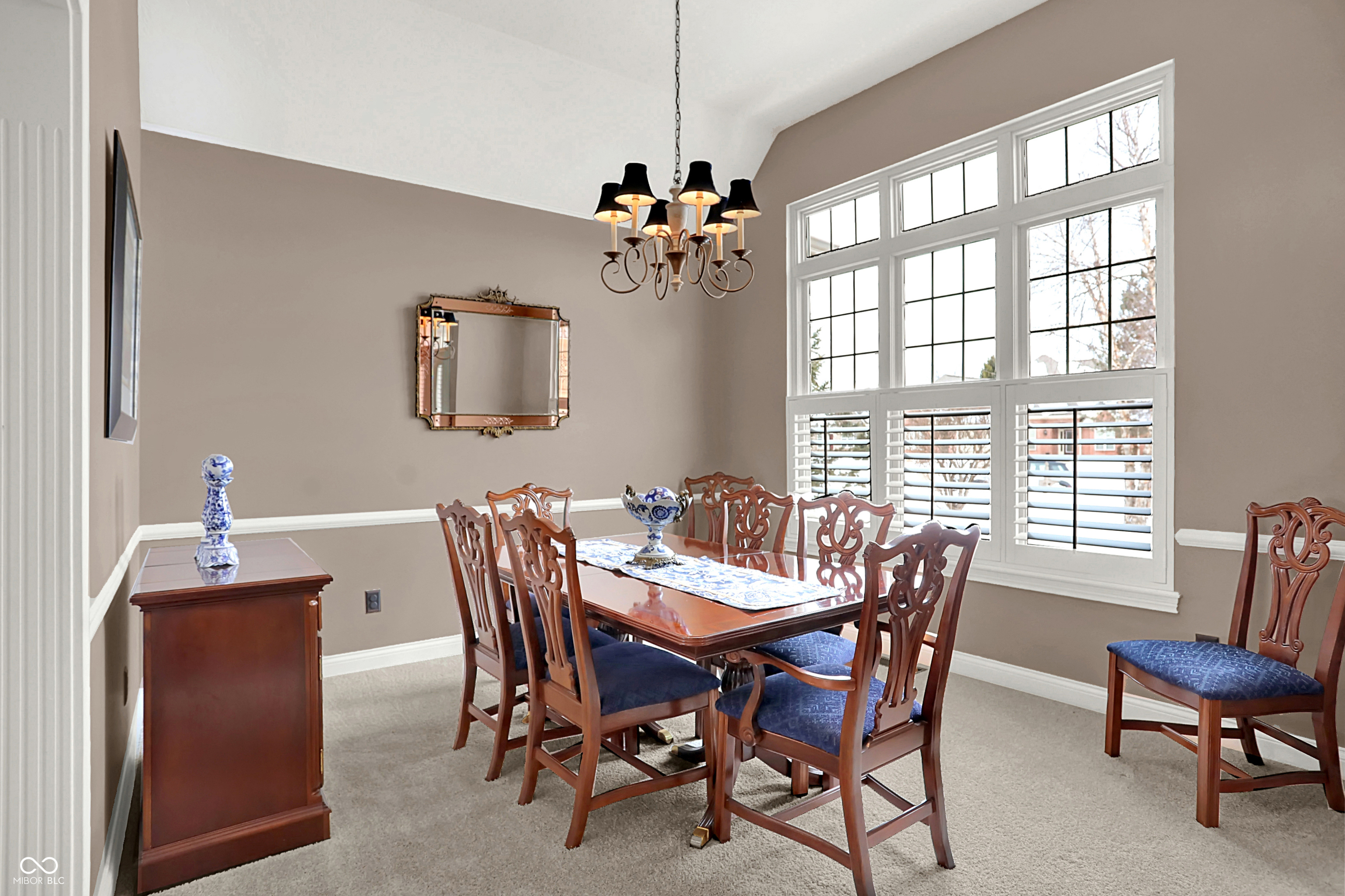 11025 Innisbrooke Lane Fishers, IN 46037 - Photo 8 of 37