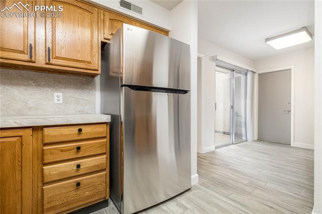 3330 Templeton Gap Road, Unit 37 Colorado Springs, CO 80907 - Photo 9 of 37 Main