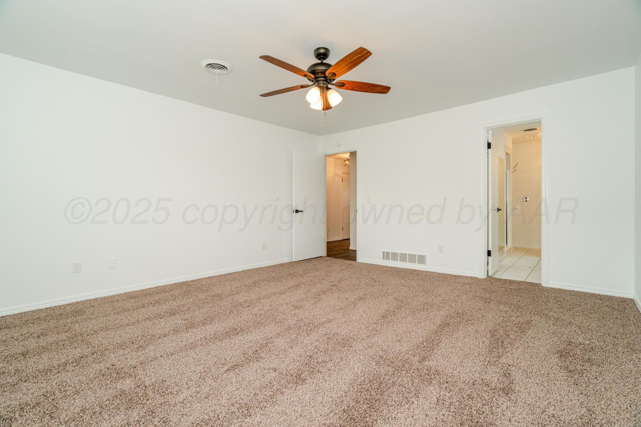 6055 Belpree Road Amarillo, TX 79106 - Photo 28 of 40 Master Bedroom