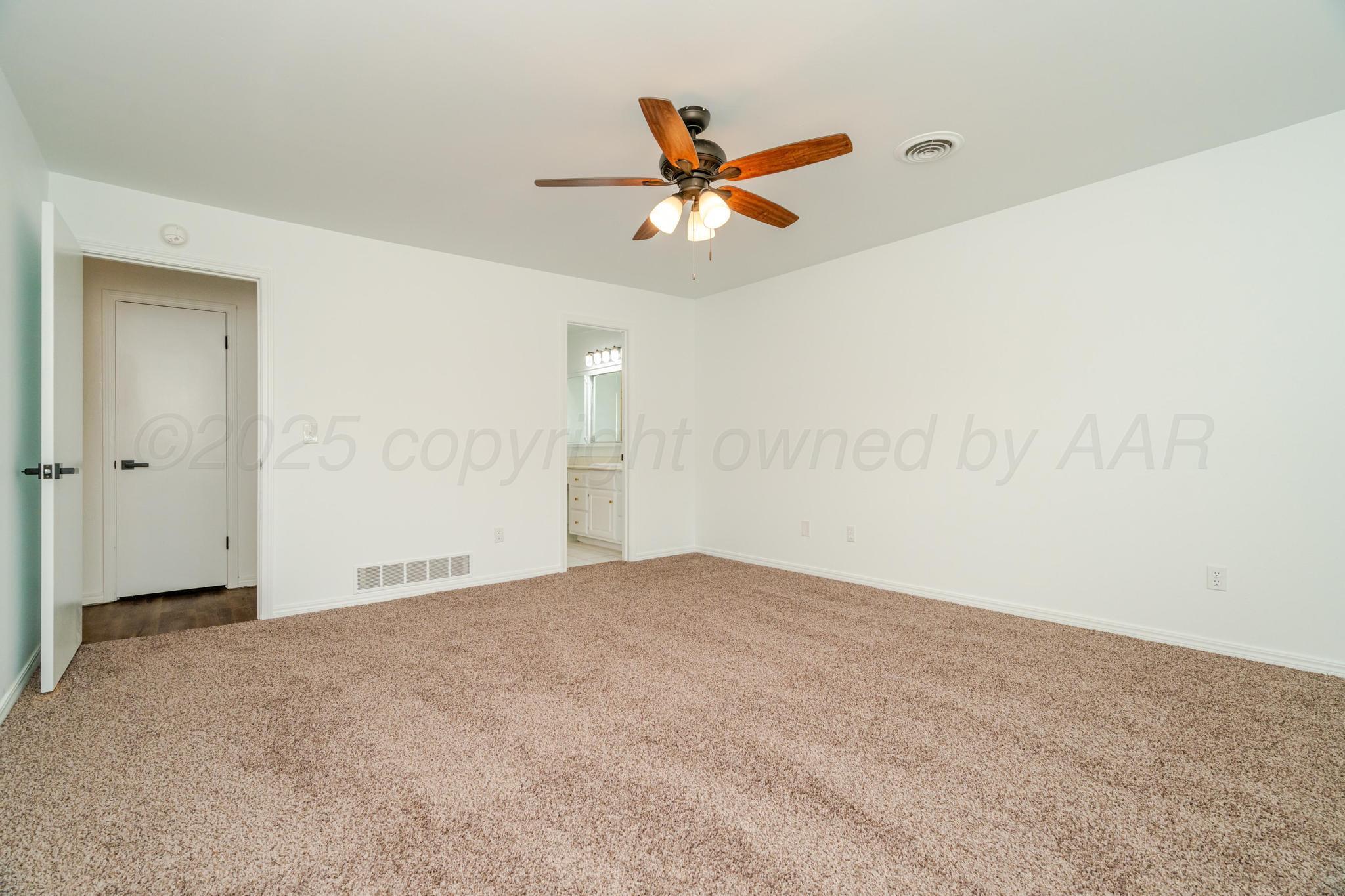 6055 Belpree Road Amarillo, TX 79106 - Photo 29 of 40 Master Bedroom