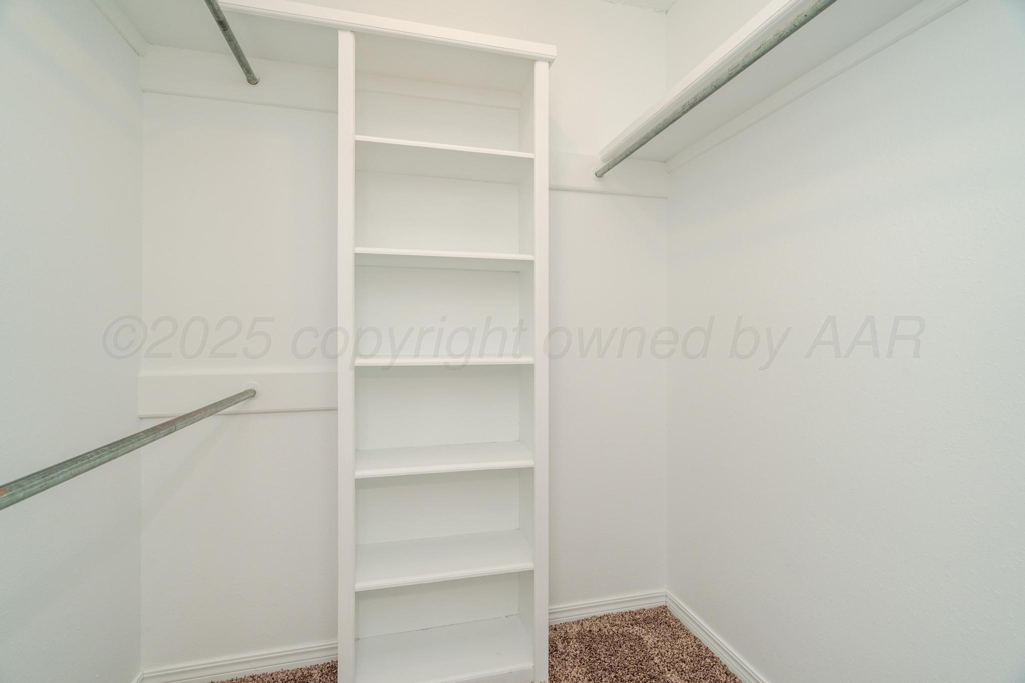 6055 Belpree Road Amarillo, TX 79106 - Photo 34 of 40 Master Closet