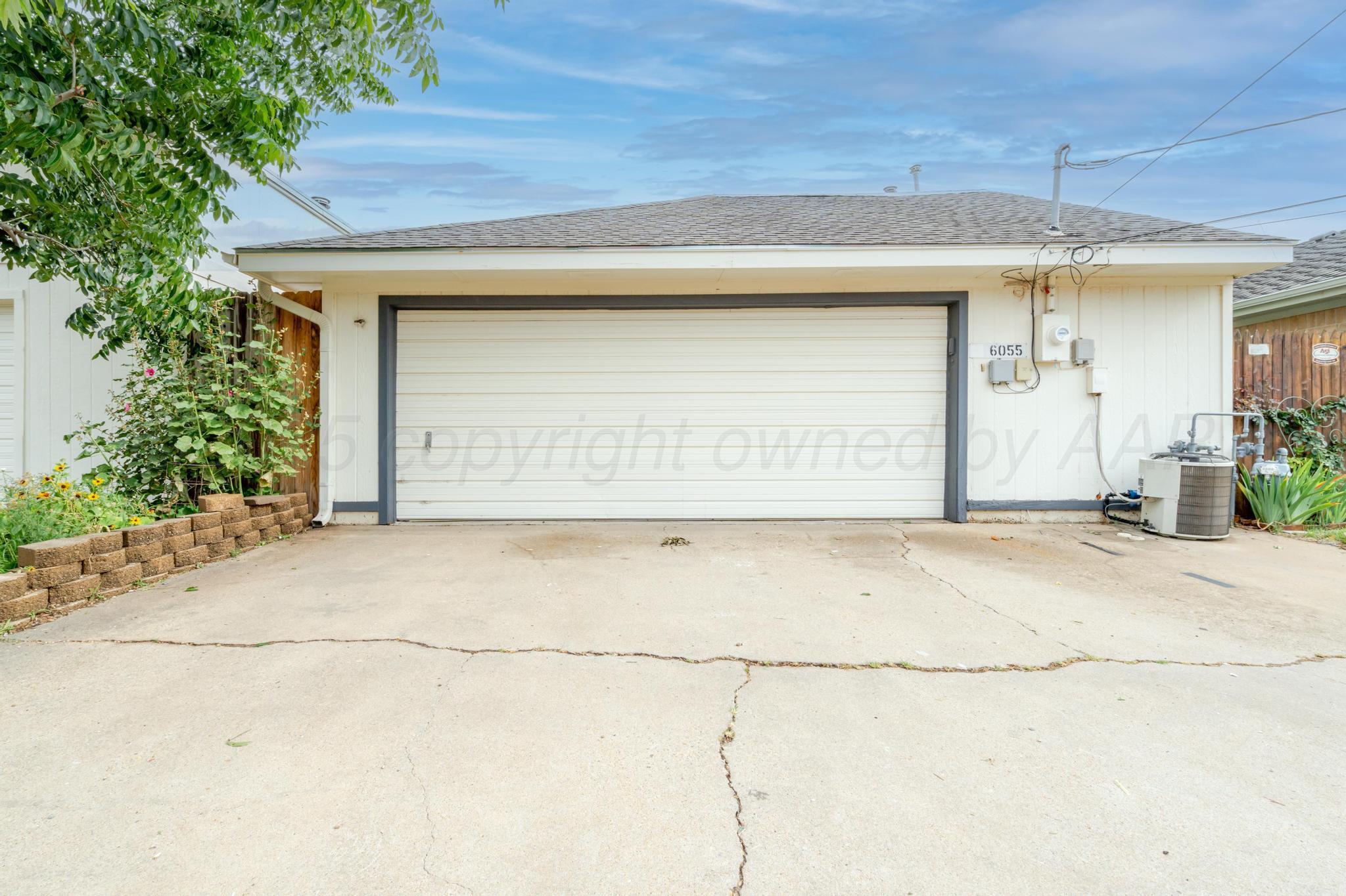 6055 Belpree Road Amarillo, TX 79106 - Photo 40 of 40 Garage