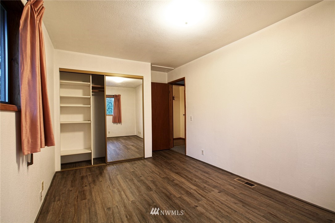 1750 Lake Samish Road Bellingham, WA 98229 - Photo 11 of 24 Gallery Image 11