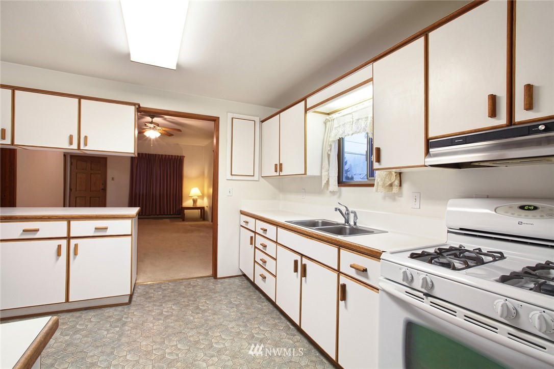 1750 Lake Samish Road Bellingham, WA 98229 - Photo 5 of 24 Gallery Image 5