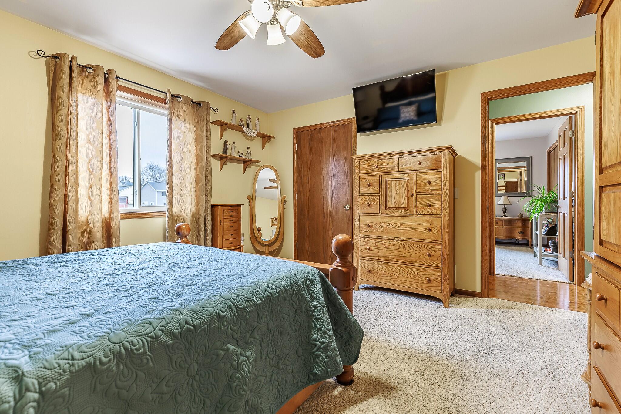 518 Midway Drive Reedsburg, WI 53959 - Photo 9 of 31 518 Midway-9