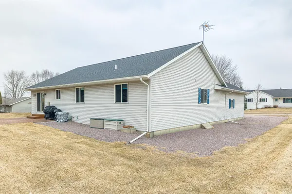 $379,900 | 518 Midway Drive, Reedsburg, WI 53959