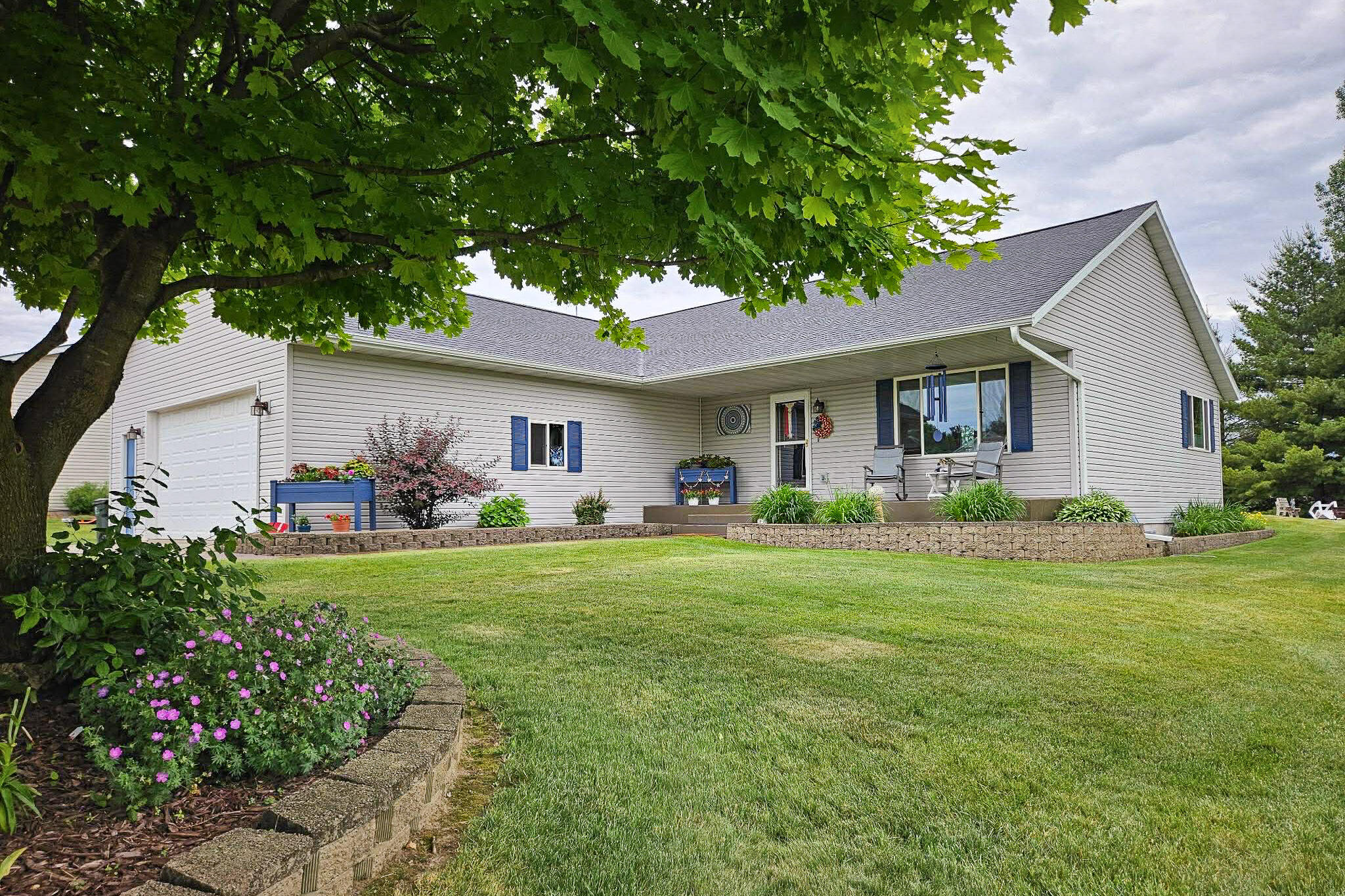 518 Midway Drive Reedsburg, WI 53959 - Photo 27 of 31 cell pic-1