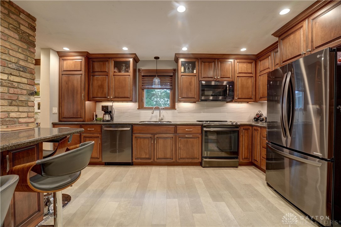 6555 Westfall Road Greenville, OH 45331 - Photo 13 of 44