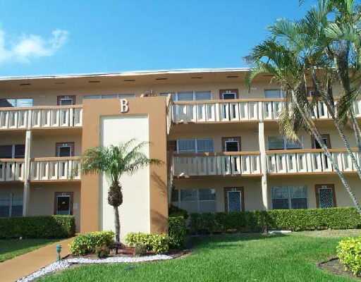 50 Suffolk B, Unit 50B Boca Raton, FL 33434 - Photo 1 of 1 Primary Photo