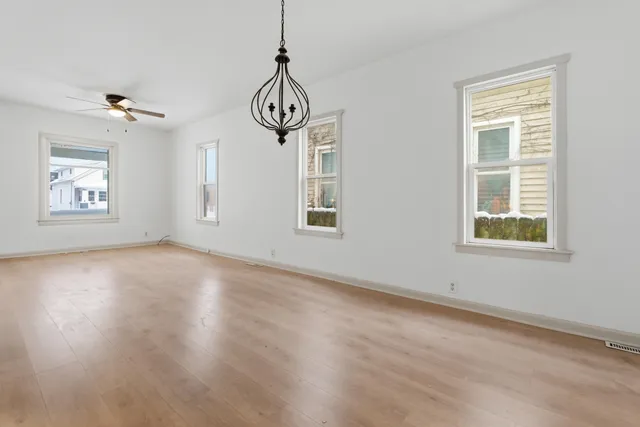 $2,000 | 6118 24th Avenue, Kenosha, WI 53143