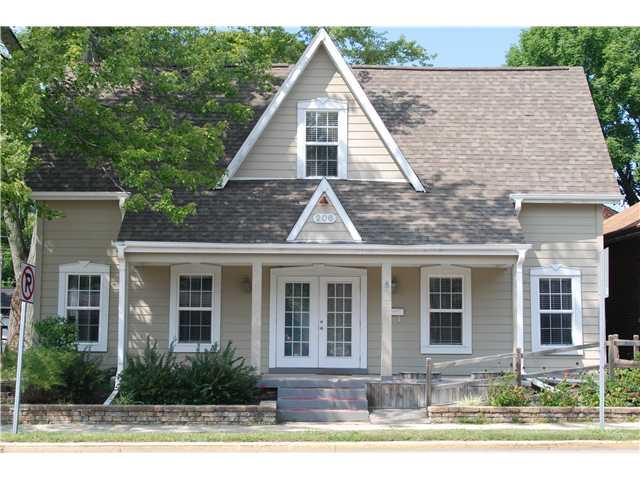 206 West State Street Pendleton, IN 46064 - Photo 1 of 15
