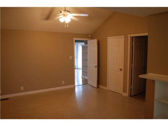 206 West State Street Pendleton, IN 46064 - Photo 4 of 15