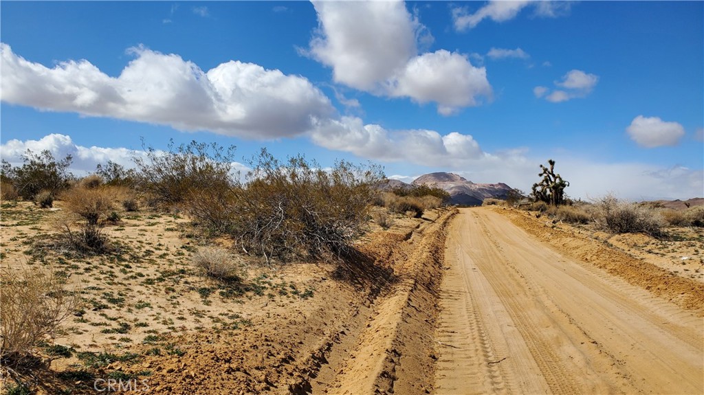 0 Reed Avenue Mojave, CA 93501 - Photo 1 of 18 a view of a sky
