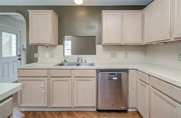 $2,000 | 23147 North Waterlake Drive, Richmond, TX 77406