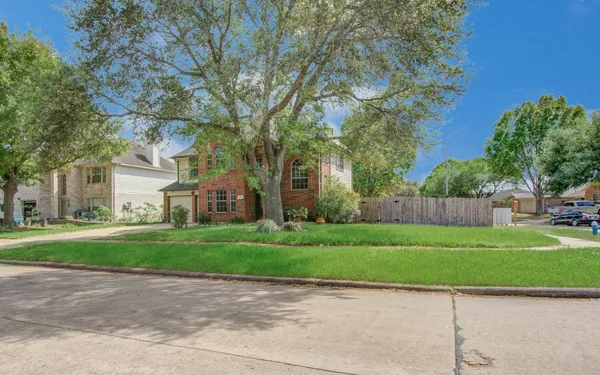 $2,000 | 23147 North Waterlake Drive, Richmond, TX 77406
