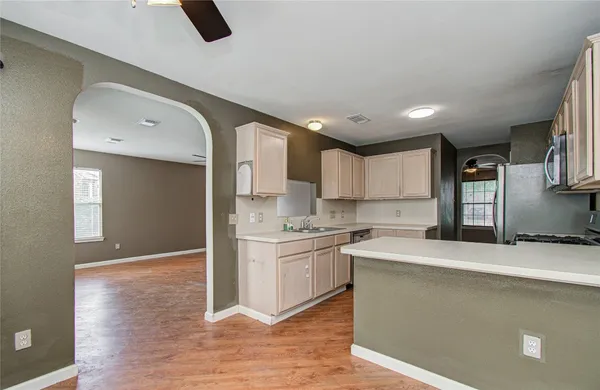 $2,000 | 23147 North Waterlake Drive, Richmond, TX 77406