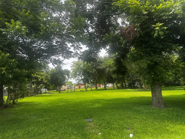 $40,000 | 908 Chestnut Street, La Marque, TX 77568