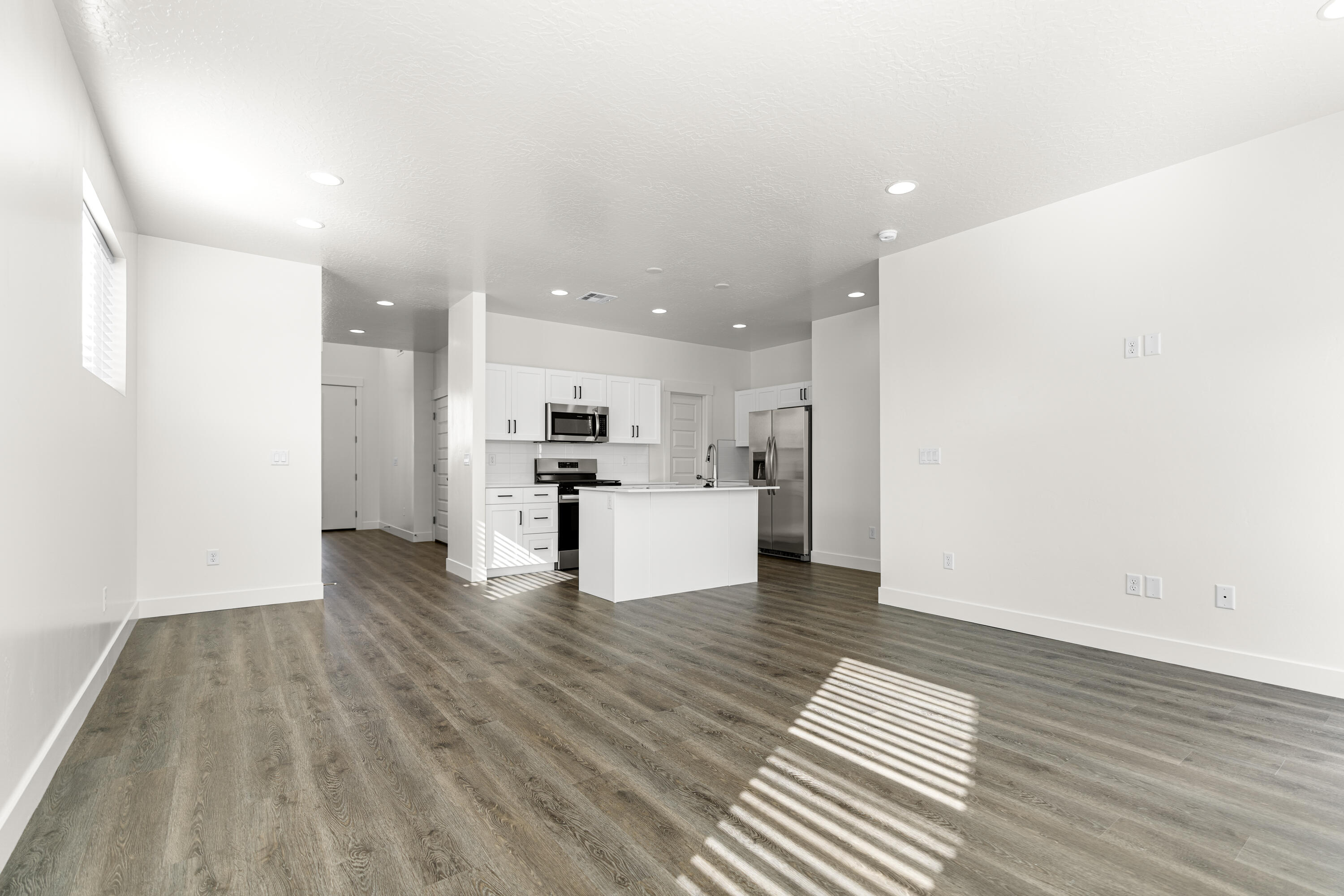 117 Desert Ter Street St. George, UT 84790 - Photo 6 of 22 DSC01195