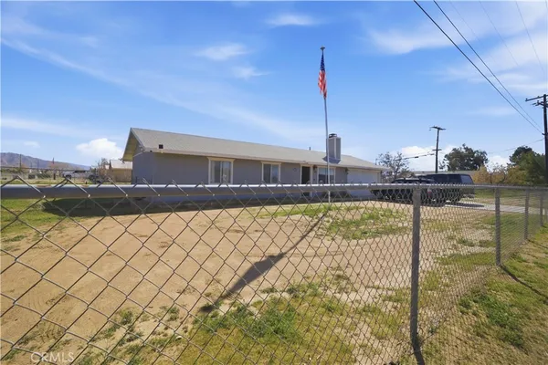 $369,999 | 16485 Dale Evans Parkway, Apple Valley, CA 92307