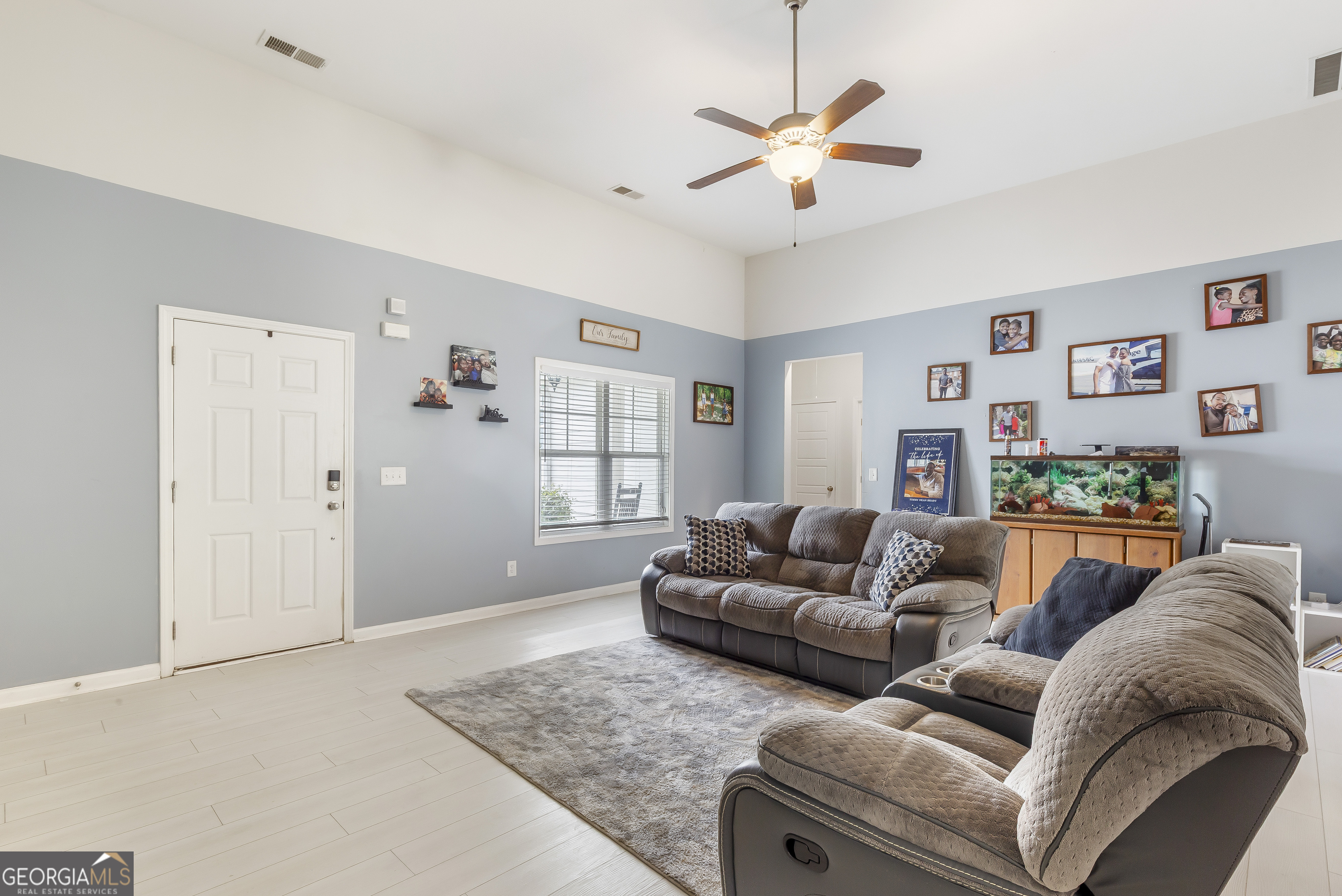 370 Springwater Way Bremen, GA 30110 - Photo 6 of 32 a living room with furniture and a window