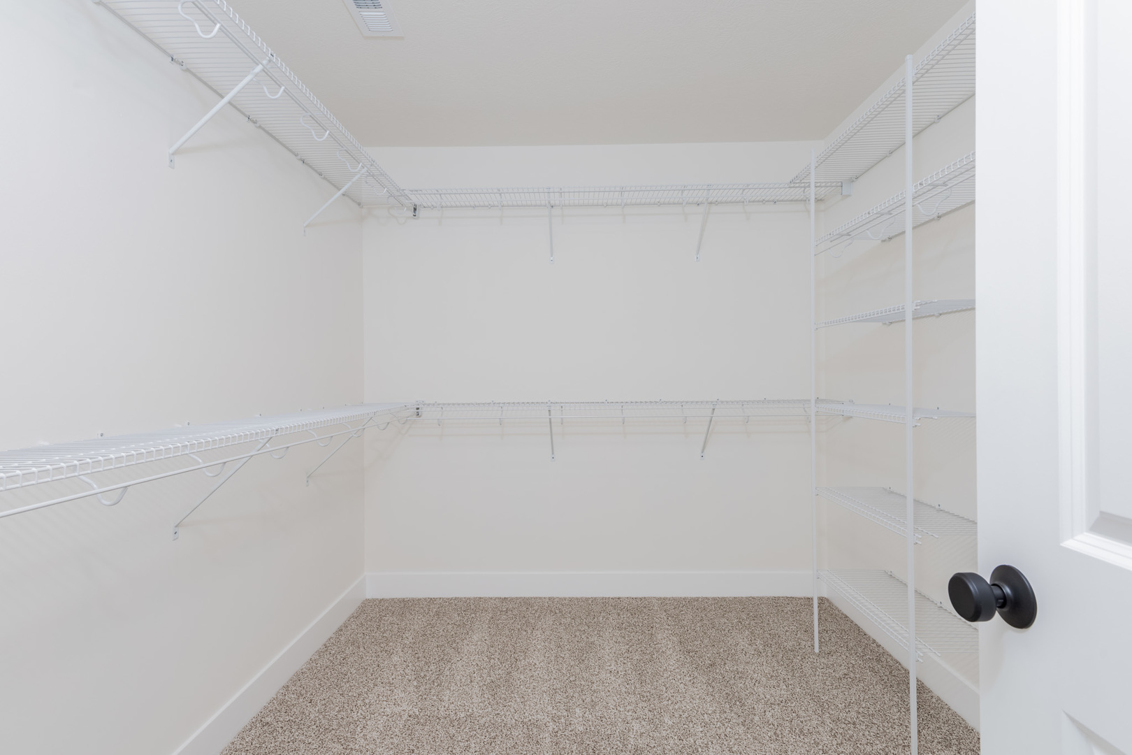 1005 Mount Carmel Road Bloomington, IL 61705 - Photo 23 of 32 Gallery Image 23