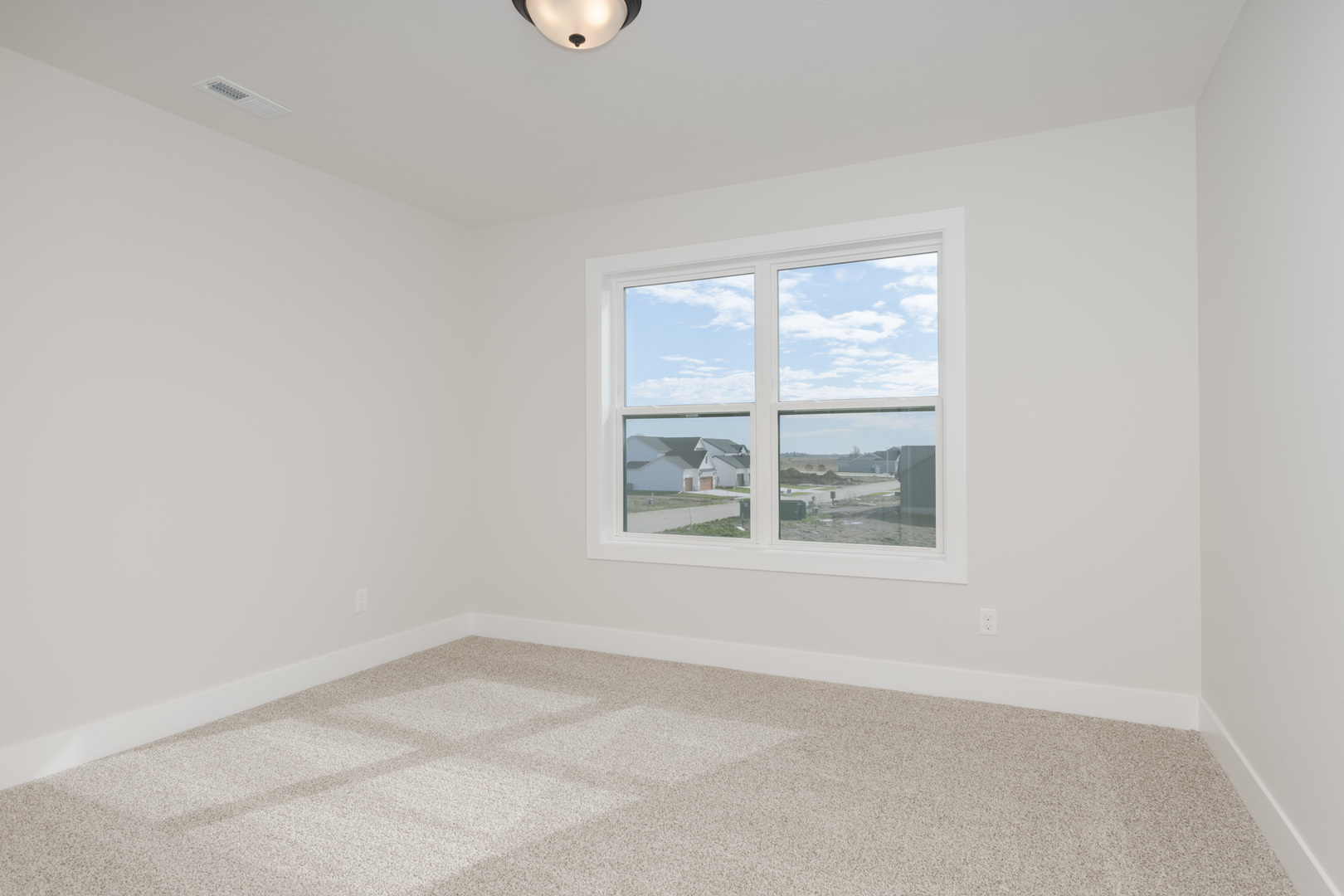 1005 Mount Carmel Road Bloomington, IL 61705 - Photo 26 of 32 Gallery Image 26