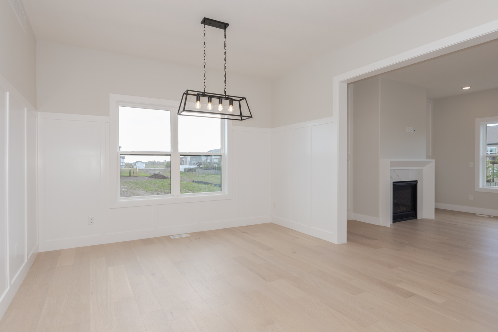 1005 Mount Carmel Road Bloomington, IL 61705 - Photo 4 of 32 Gallery Image 4