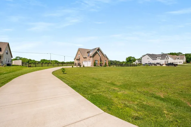 $824,900 | 11769 Milton Street, Milton, TN 37118