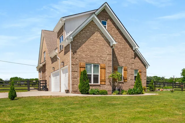 $824,900 | 11769 Milton Street, Milton, TN 37118