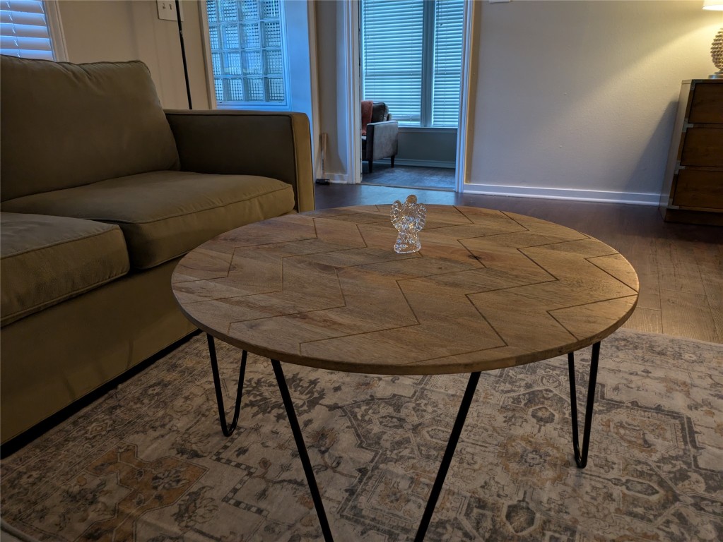2204 Forest Trail Austin, TX 78703 - Photo 8 of 15 a living room with furniture and a flat screen tv