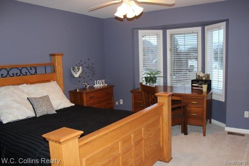 4079 Ridge Side Drive Rochester, MI 48306 - Photo 18 of 29 20 Bedroom 3.jpg