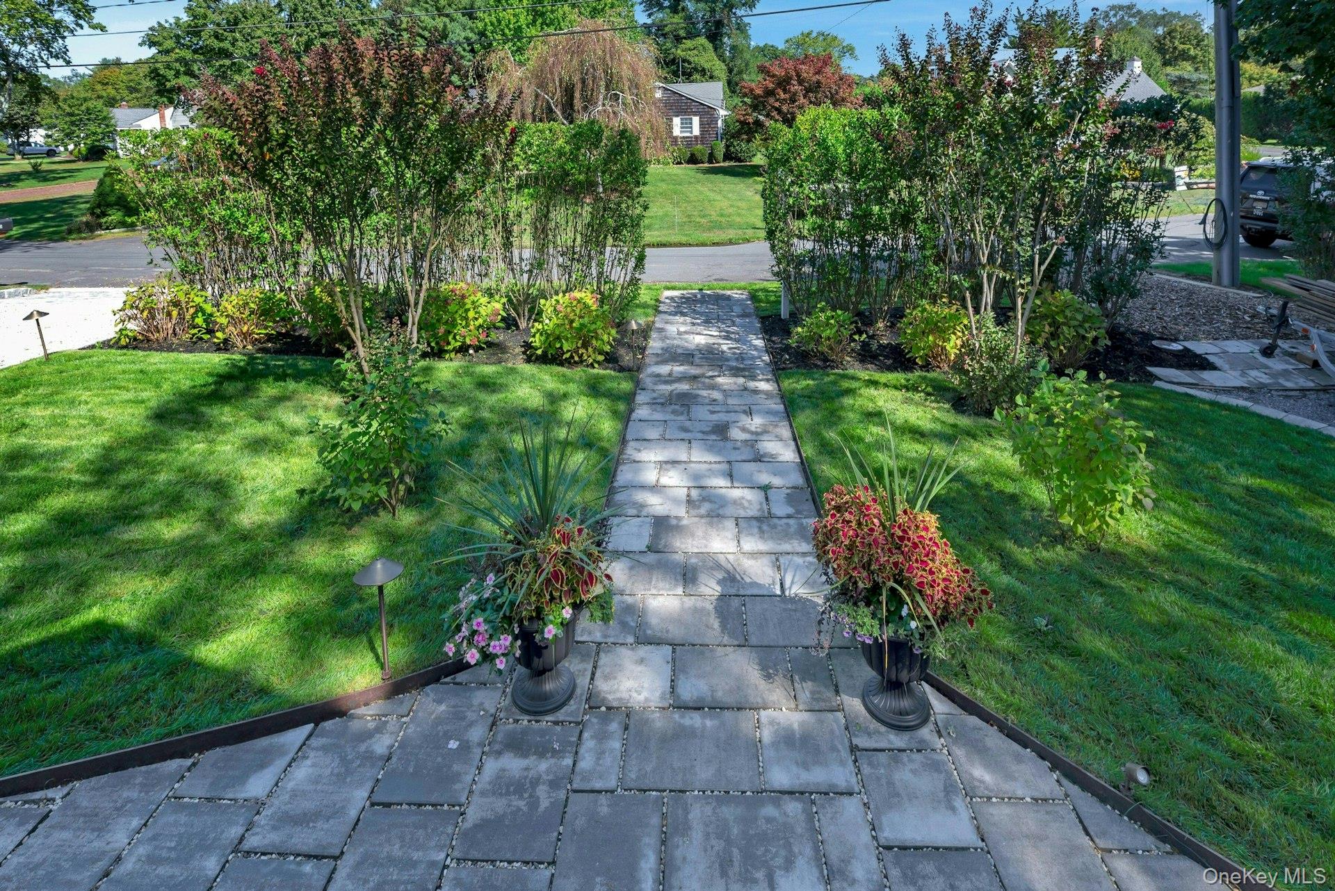 2280 Deep Hole Drive Mattituck, NY 11952 - Photo 21 of 35 Beautiful front entrance